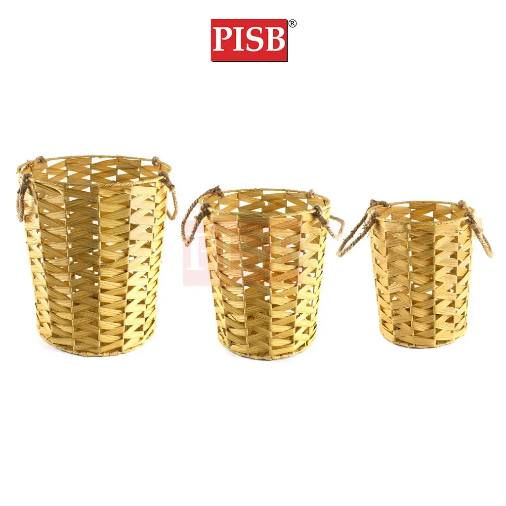 1073 Rattan Style Basket With Handle