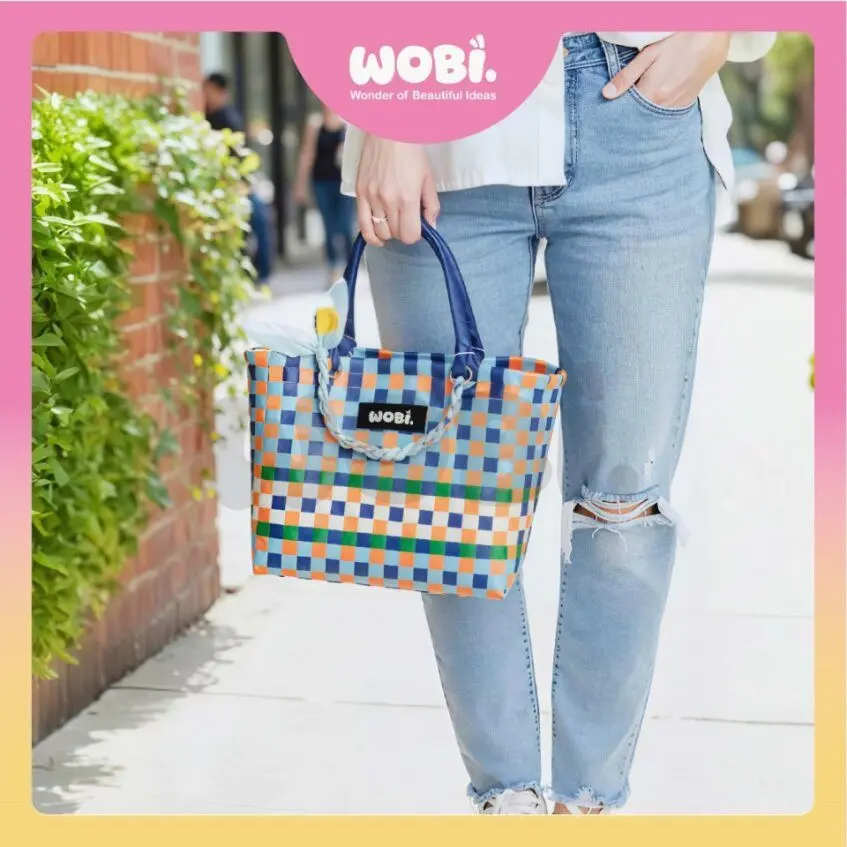 2006 WOBI Medium Tote Bag Women Bag Shopping Bag Gift Bag Retail Goodies Bag Wedding Birthday Beg Anyaman Warna Warni - Image 3