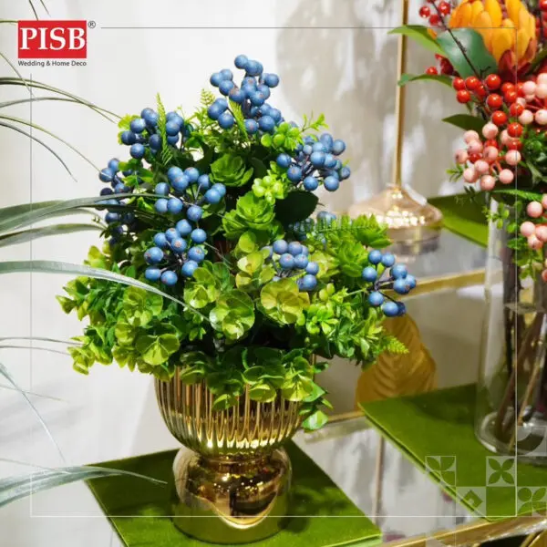 7d9cc94026e77621c5112bbb09bf7912.jpeg 2235 30CM Berries Bush Artificial Flower Bunga Hiasan Bunga Dulang Hantaran Perkahwinan Hand Bouquet (7 Heads/Stalk)